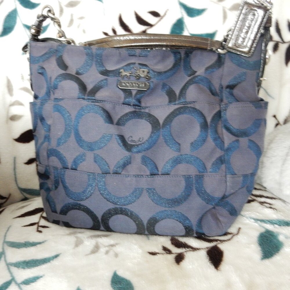 Coach shoulder bag